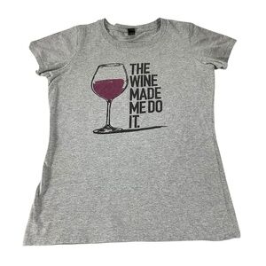 The Wine Made Me Do It Funny Gray T-Shirt Bay Island Sportswear size Large Humor